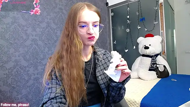 KateJonson online show from 09.13.25