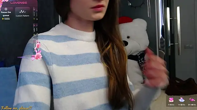 KateJonson online show from 10.14.25