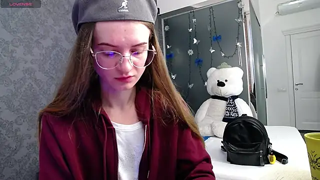 KateJonson online show from 11.30.25