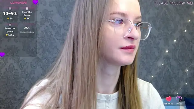 Snapshot of KateJonson chatting on 03.28.26 KateJonson online show from 03.28.26