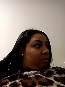Snapshot of MelanyShayk chatting on 12.20.24 MelanyShayk online show from 12.20.24