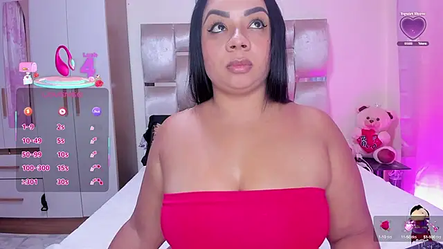 Snapshot of MelanyShayk chatting on 09.14.25 MelanyShayk online show from 09.14.25