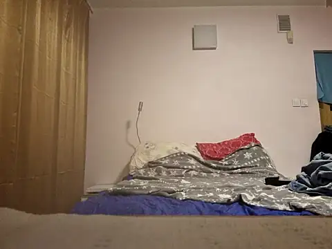 HouseOfCums online show from 10.20.25