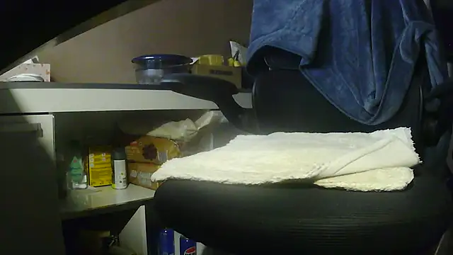 Snapshot of suedel65 chatting on 04.01.26 suedel65 online show from 04.01.26