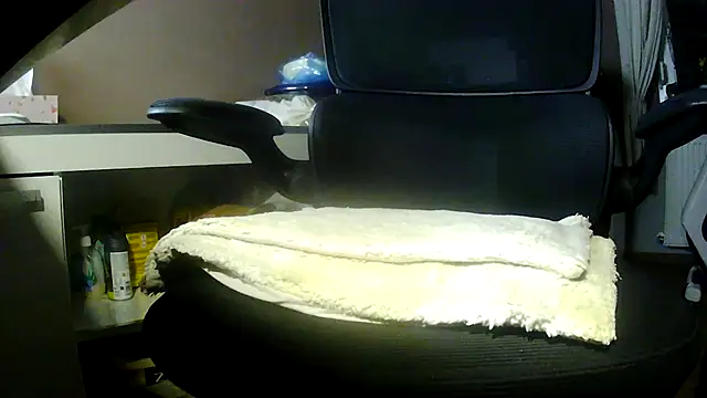 Snapshot of suedel65 chatting on 04.02.26 suedel65 online show from 04.02.26