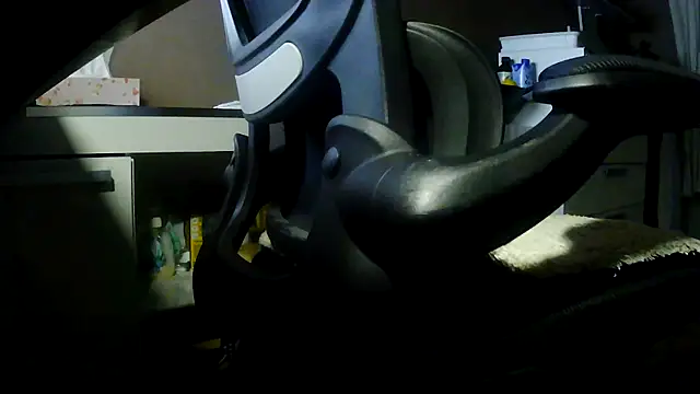 Snapshot of suedel65 chatting on 04.05.26 suedel65 online show from 04.05.26