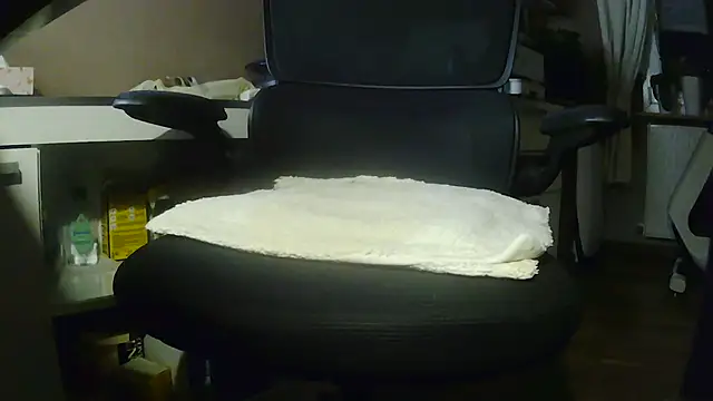 Snapshot of suedel65 chatting on 04.16.26 suedel65 online show from 04.16.26