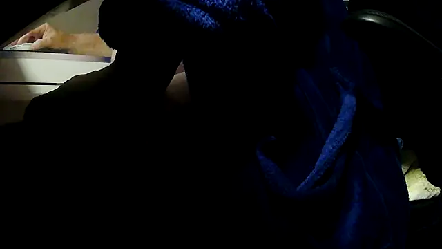 suedel65 online show from 05.17.26