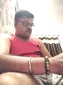 Snapshot of Desi_Londa_143 chatting on 05.10.26 Desi Londa 143 online show from 05.10.26