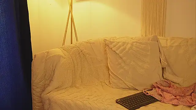 bunnycuteshy online show from 11.20.25