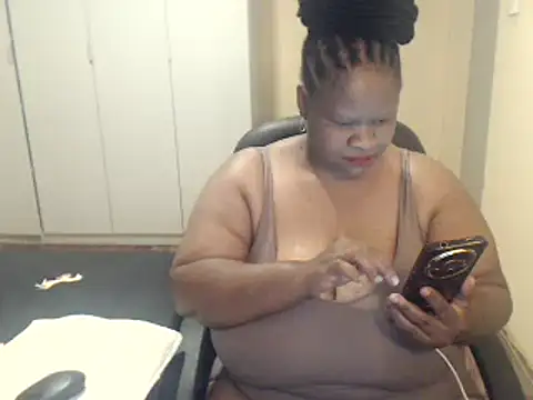 sweetnoziexx online show from 02.05.25