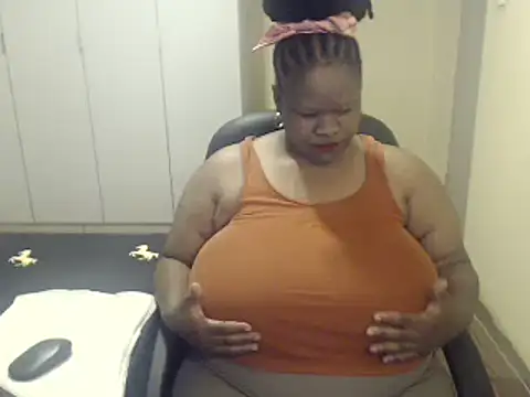 sweetnoziexx online show from 02.13.25