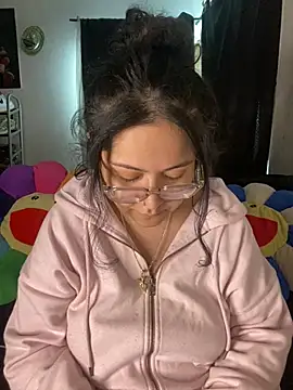 MsConejitaa online show from 12.15.24