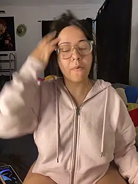 MsConejitaa online show from 12.18.24