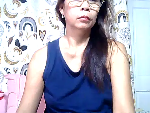 urwife tobe online show from 04.23.26