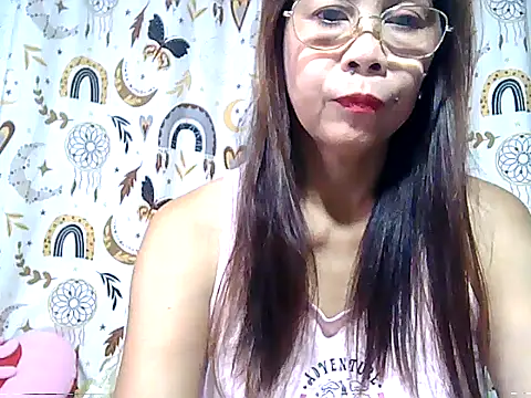 urwife tobe online show from 05.04.26