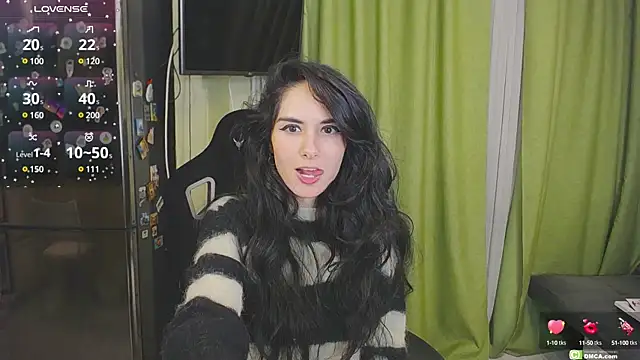 Snapshot of The_Blacksphinxxx chatting on 02.27.25 The Blacksphinxxx online show from 02.27.25