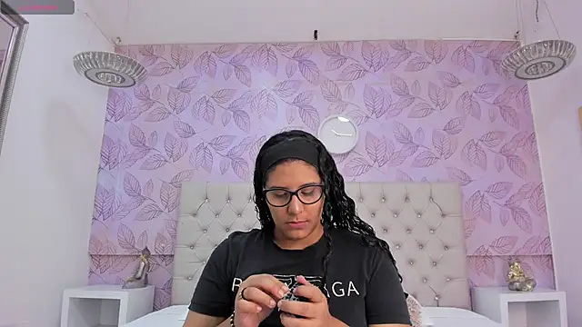 Snapshot of DanielleEvans_ chatting on 01.18.25 DanielleEvans online show from 01.18.25