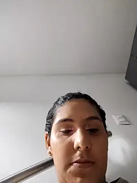 Snapshot of DanielleEvans_ chatting on 02.01.25 DanielleEvans online show from 02.01.25