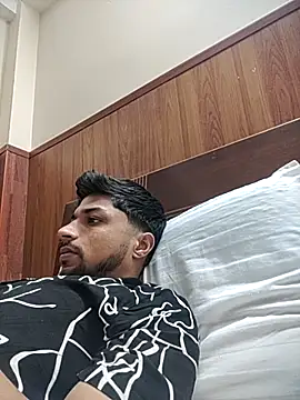  IRRESISTIBLE  online show from 10.06.25