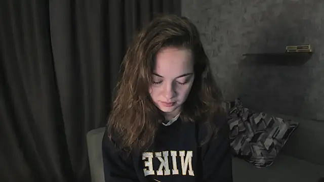 Snapshot of KristinaLoison chatting on 04.24.26 KristinaLoison online show from 04.24.26