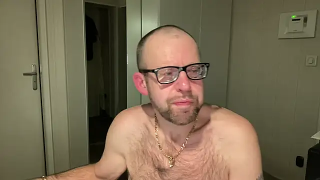 FABIOGLASSES online show from 11.18.25