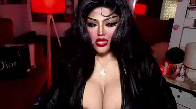 Snapshot of TiffanyWolf chatting on 01.13.25 TiffanyWolf online show from 01.13.25