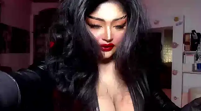 Snapshot of TiffanyWolf chatting on 01.14.25 TiffanyWolf online show from 01.14.25