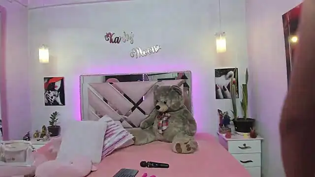 Karly moon online show from 06.18.26