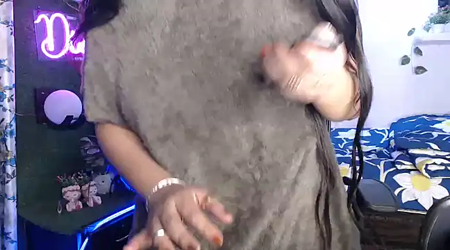 Snapshot of The_Divine_Love chatting on 12.07.24 The Divine Love online show from 12.07.24