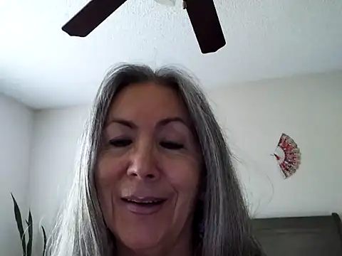 Snapshot of EvaRobinson chatting on 05.11.26 EvaRobinson online show from 05.11.26