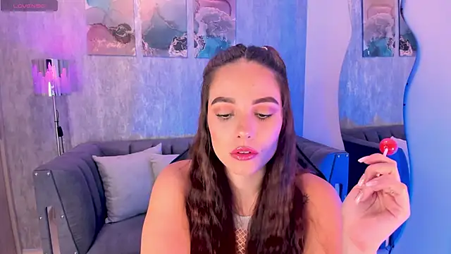 MelanieHudson  online show from 12.07.24