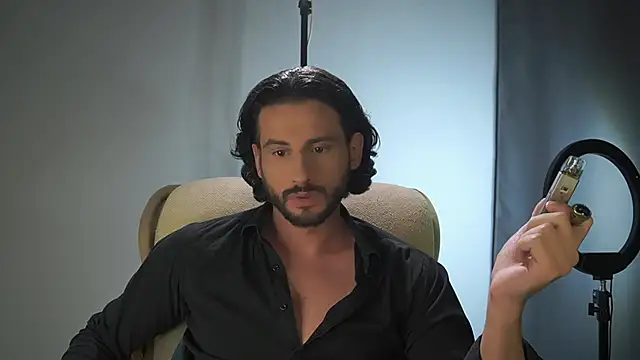 Keen   Luckystrike online show from 12.13.25