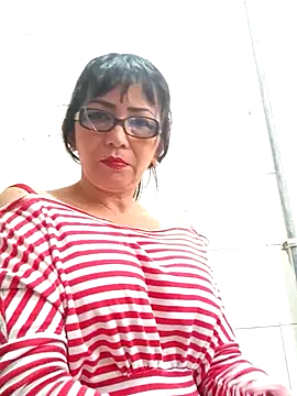 Snapshot of kelly_dirty_ chatting on 10.08.25 kelly dirty  online show from 10.08.25