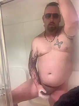 Snapshot of Littledick007007 chatting on 03.28.26 Littledick007007 online show from 03.28.26