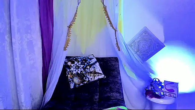 sophiaamethystt online show from 03.16.25