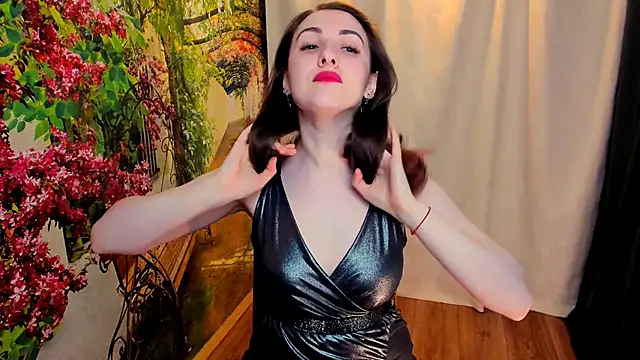 I-JUST-I online show from 02.12.25