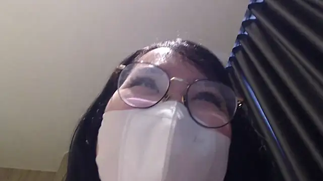 Onee-Chew online show from 10.11.25