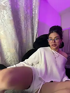 Samantha Bernardo online show from 06.21.26