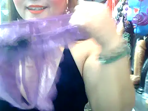 Snapshot of URFUCKINGDOLL chatting on 01.05.25 URFUCKINGDOLL online show from 01.05.25