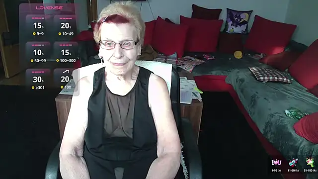 HeisseomaOriginal online show from 10.03.25