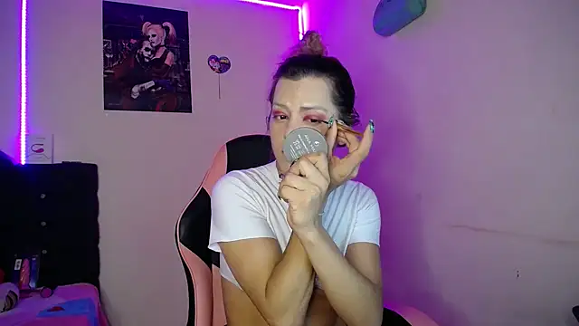 yuliana 19 online show from 11.26.25