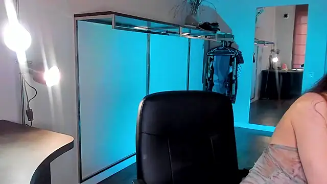 Mila Anders online show from 03.27.26