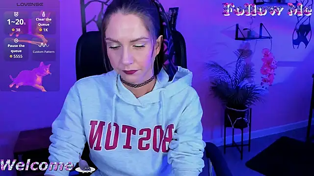 GrayceWild online show from 09.11.25