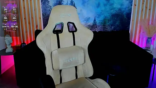 GrayceWild online show from 09.29.25