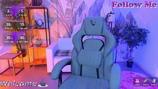 GrayceWild online show from 09.30.25