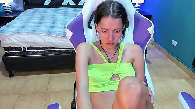 Linda4Petite online show from 12.10.24