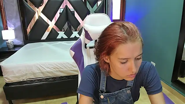 Linda4Petite online show from 12.27.24