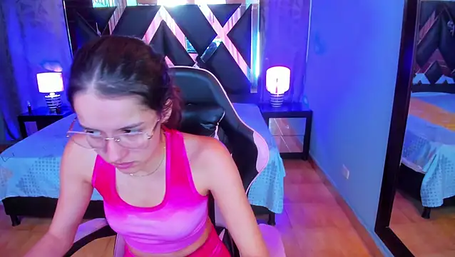 Linda4Petite online show from 07.26.26