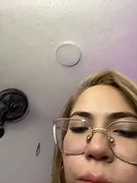 NatashaCruz- online show from 12.19.24